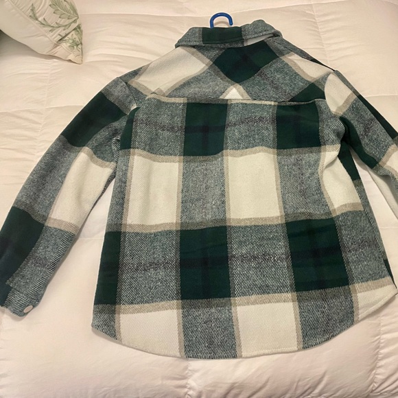 Women’s Long Sleeve Button Down Flannel Shacket with Pockets - Picture 2 of 3